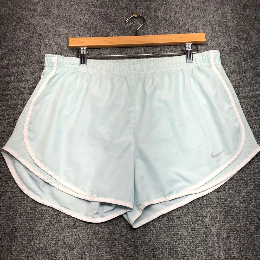 Nike Dri-FIT Tempo Running Shorts Womens Large Light Blue White Mesh 3 Inseam